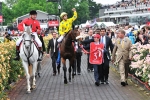 Dunaden wins the 2011 Melbourne Cup